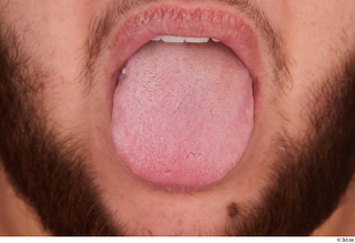 Ronaldo Biggato tongue 0001.jpg